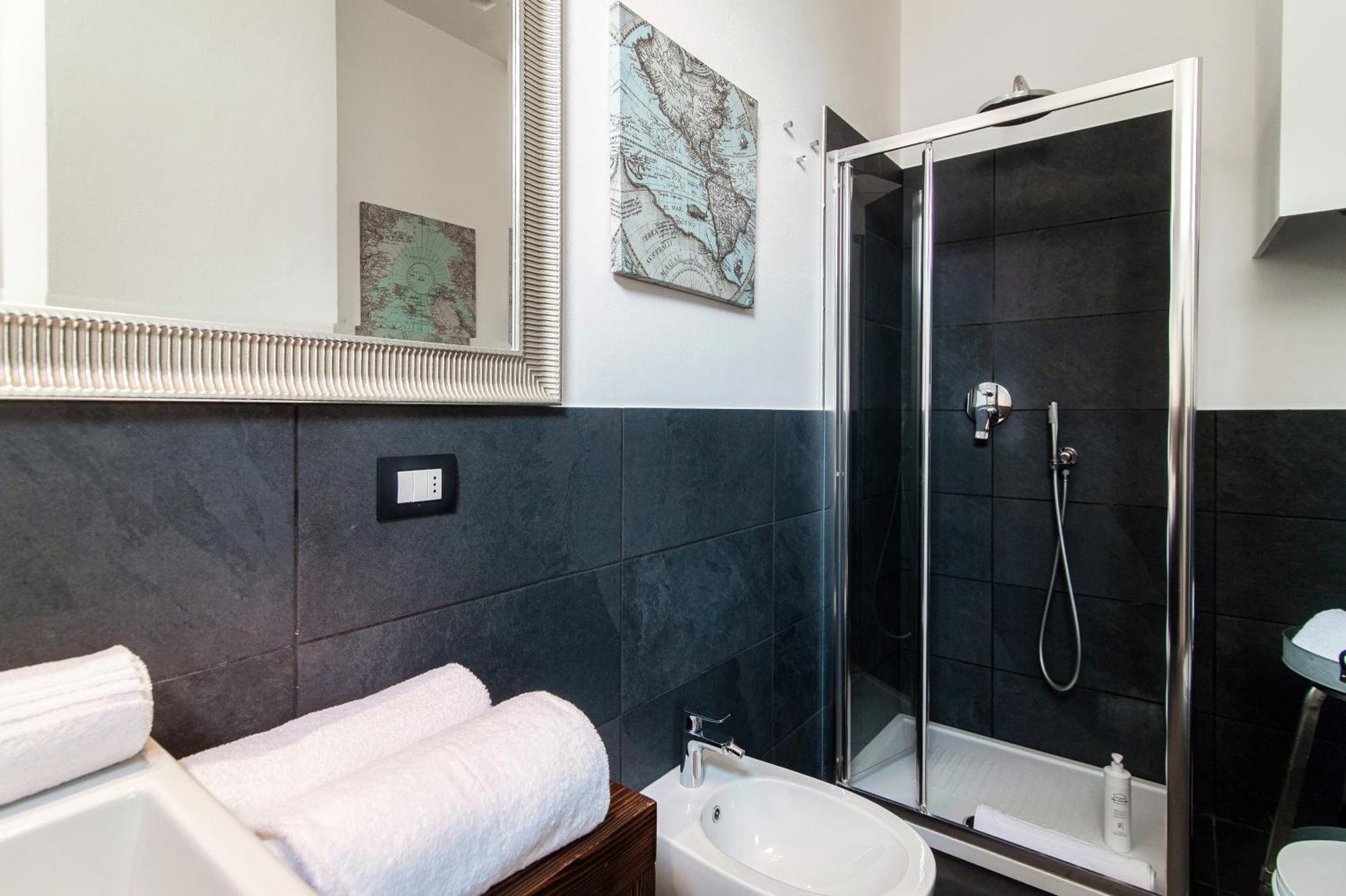 Rezzonico Suites - By Myhomeincomo Exterior photo